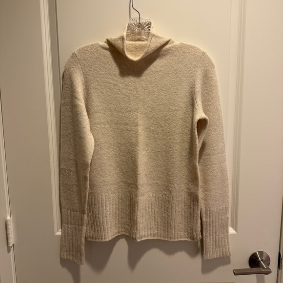 MADEWELL Inland Turtleneck Sweater in Coziest Yarn - Picture 4 of 10